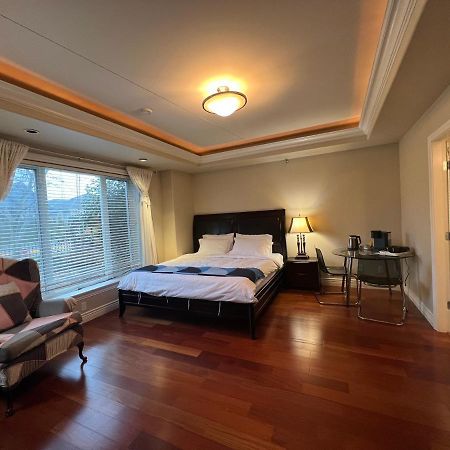 Lucky Suite, Two-Bedroom Suite With Independent Entrance In Richmond Close To Yvr 외부 사진