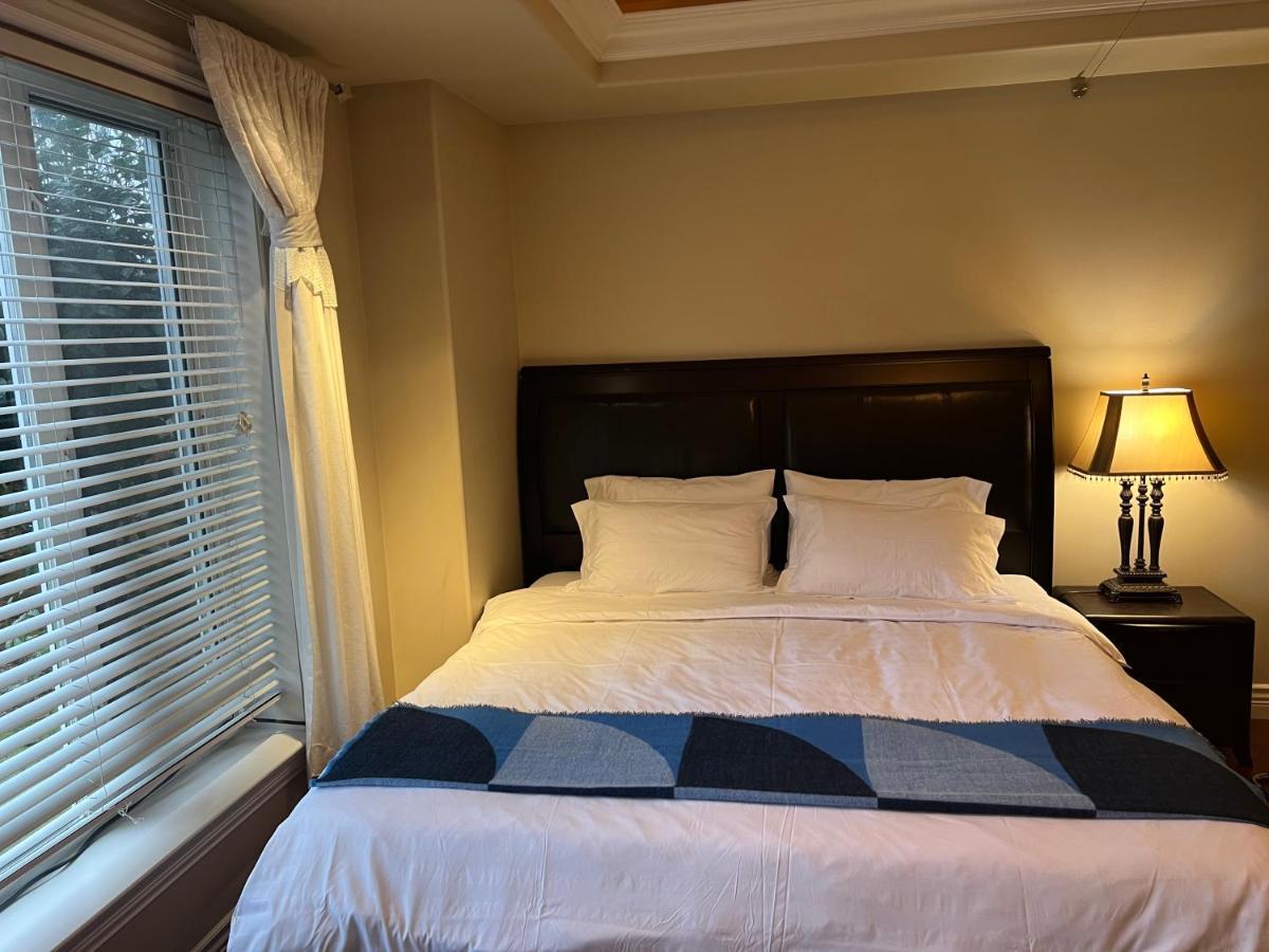 Lucky Suite, Two-Bedroom Suite With Independent Entrance In Richmond Close To Yvr 외부 사진